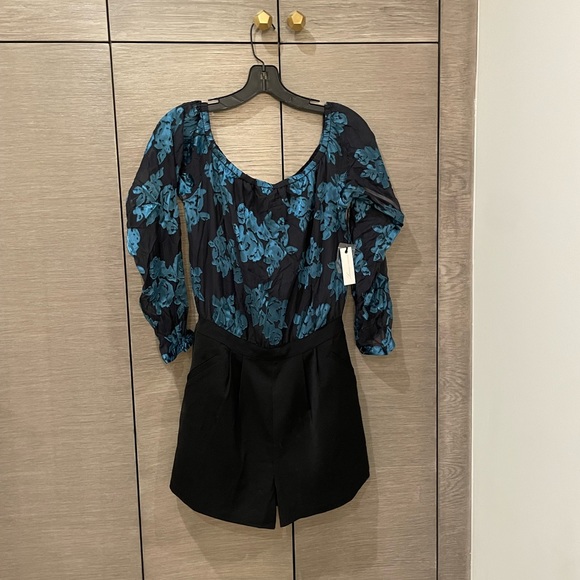 Lovers + Friends heartbreak romper - Picture 4 of 6